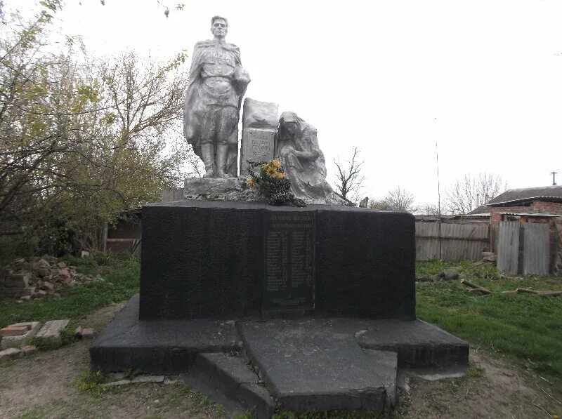 галюгаевская школа. казаки станицы галюгаевской. галюгаевская курский ставропольский край. станица галюгаевская курского района. станица советская ставропольский край памятники.