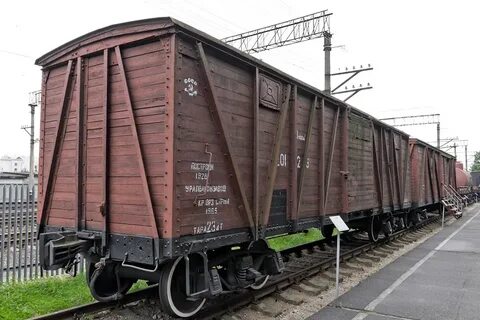 Сцепка вагонов поезда