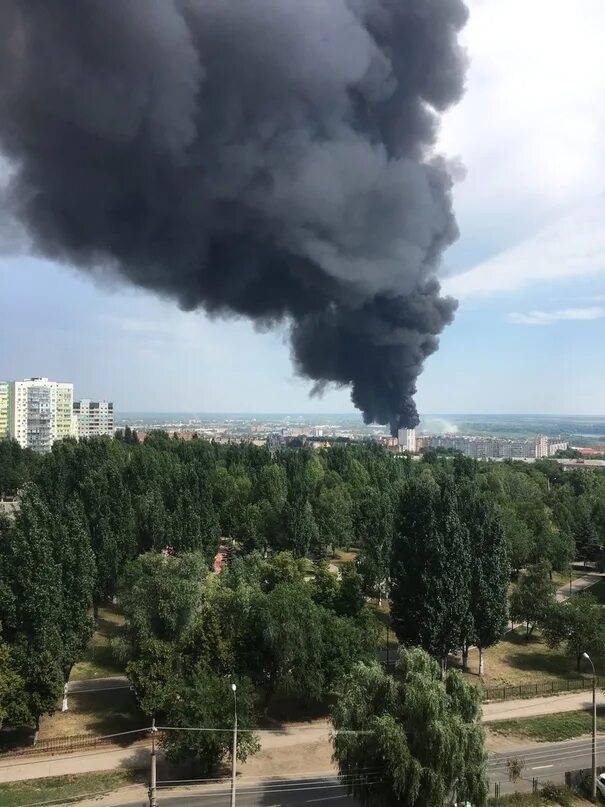 Самара пожар на профильной. Липецк бомбежка. Сегодняшний пожар самара. Зегеля 28. Пожар в липецке сегодня.