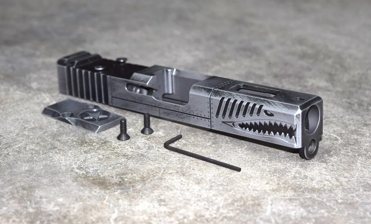 Glock slide. Rmr планка glock. глок вархавк. затворы для glock 20 c rmr креплением.