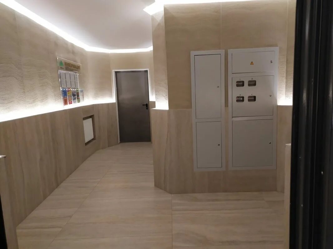 Жк флагман казань. Жк флагман екатеринбург краснодар. Екатеринбург обшивка. Жилой комплекс изумрудный бор екатеринбург. Отделка от атомстройкомплекса.