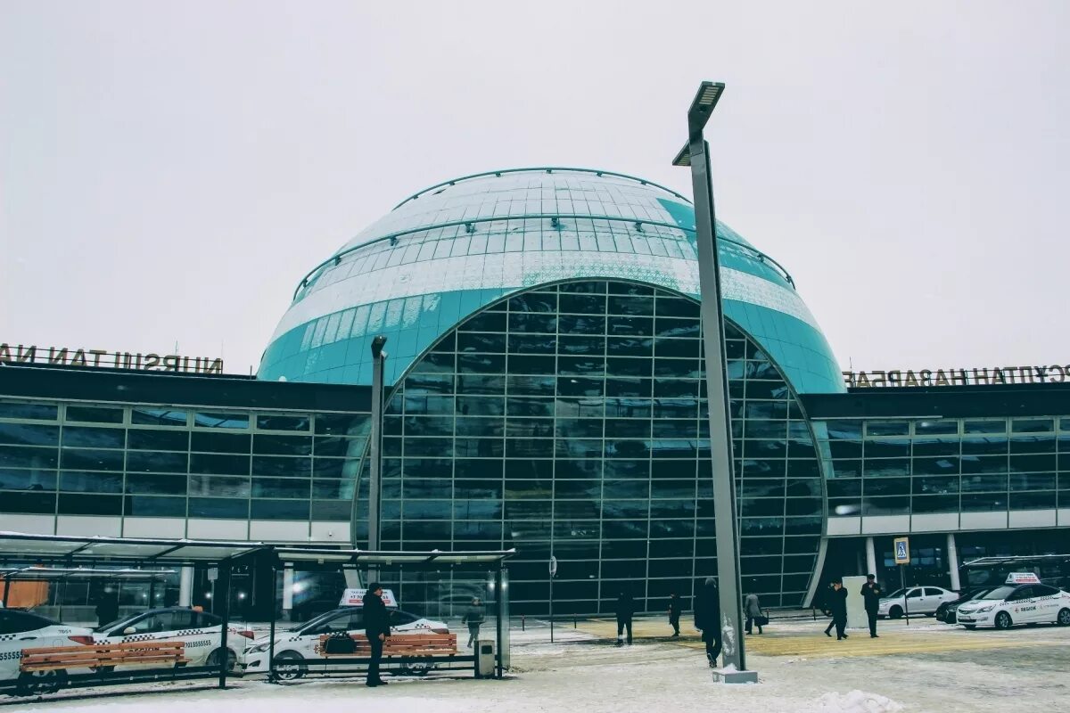 Астана аэропорт цены. Астана Казахстан аэропорт Нурсултан. Казахский аэропорт Нурсултан. Аэропорт Нурсултан зима.