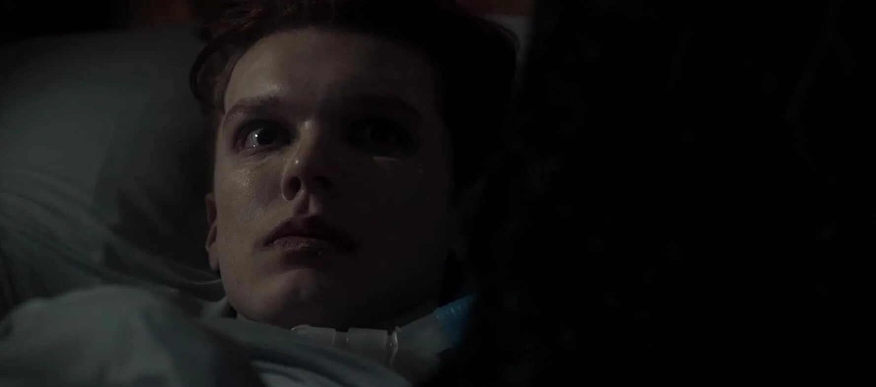 Пробуждение ужаса. Кэмерон монахэн амитивилль. Проклятие амитивилля 2017. Белла торн ужас амитивилля пробуждение. Камерон монахэн амитивилль.