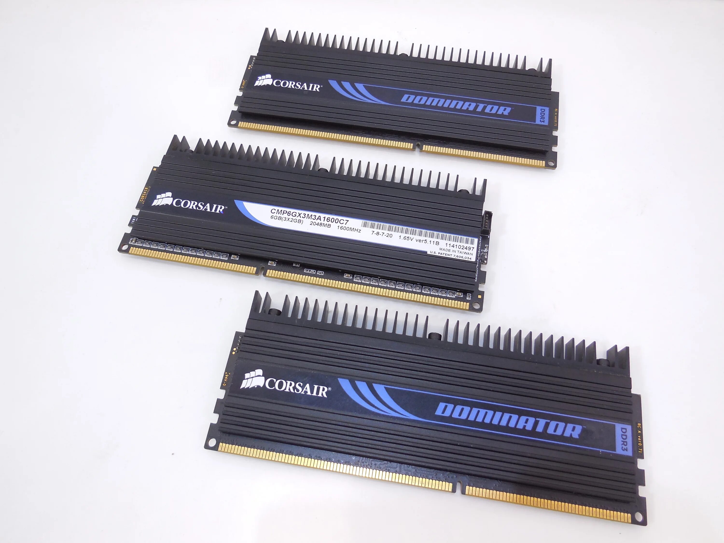 Память ddr3 corsair. Оперативная память Corsair Dominator 2x2gb ddr3 1600mhz. Corsair Dominator ddr3 1600mhz 4x2gb. Corsair 2gb ddr3. Corsair Dominator ddr2 2 GB Kit.