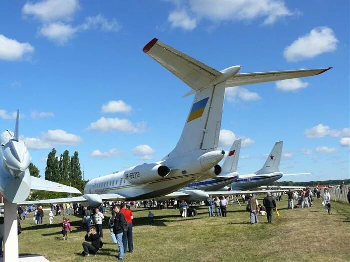 Завод самолётов в харькове. Харьков авиационный завод. Харьков авиационный завод. Харьковский авиационный завод ссср. Хаз завод в харькове.
