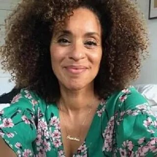 Karyn Parsons - Bio, Age, Net Worth, Height, Married, Facts.