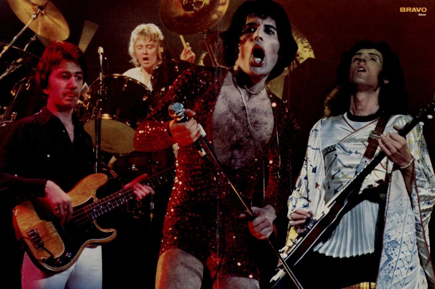 Квин петь. Группа queen. рок группа квин. queen 1978. queen 1978 live.