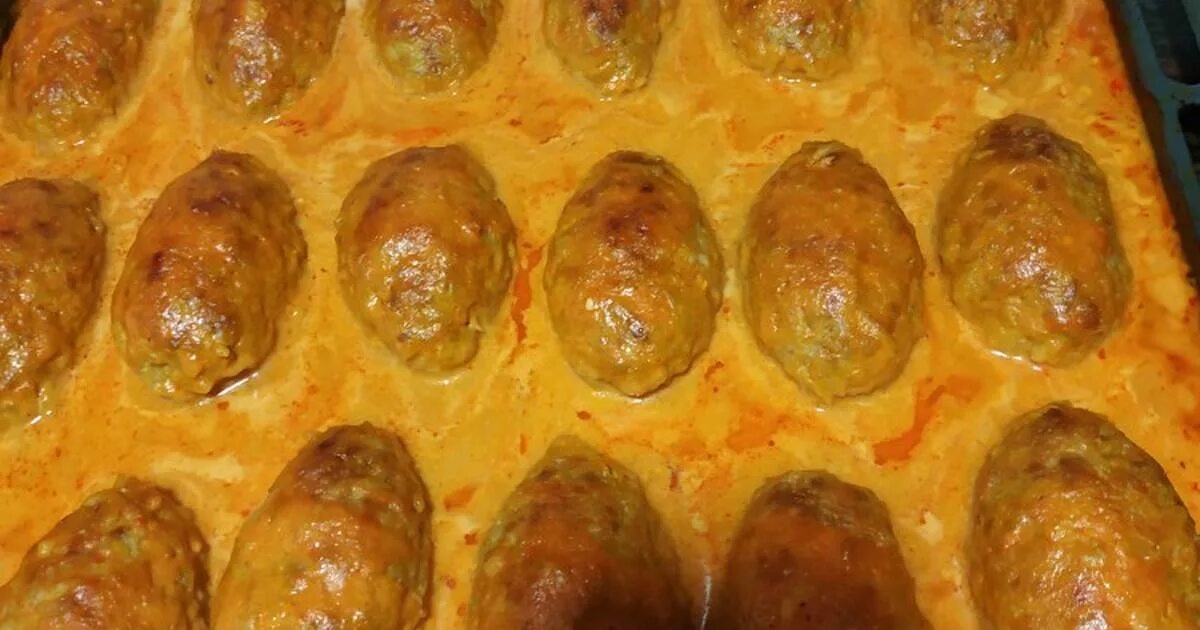 Ленивые голубцы в духовке пошаговый рецепт. Ленивые голубцы в духовке. ленивые голубцы в духовке с подливкой. голубцы в духовке на противне. ленивые голубцы в духовке в сметанном соусе.
