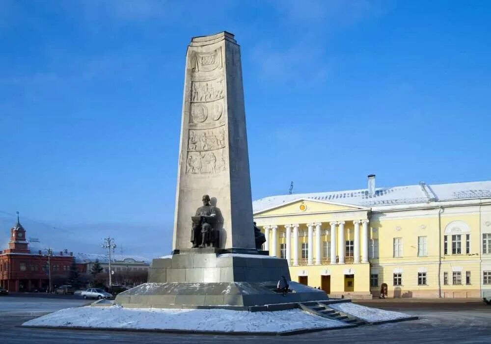Соборная площадь во владимире. Памятник на соборной площади во владимире. памятник ленину на соборной площади во владимире. достопримечательности владимира соборная площадь.