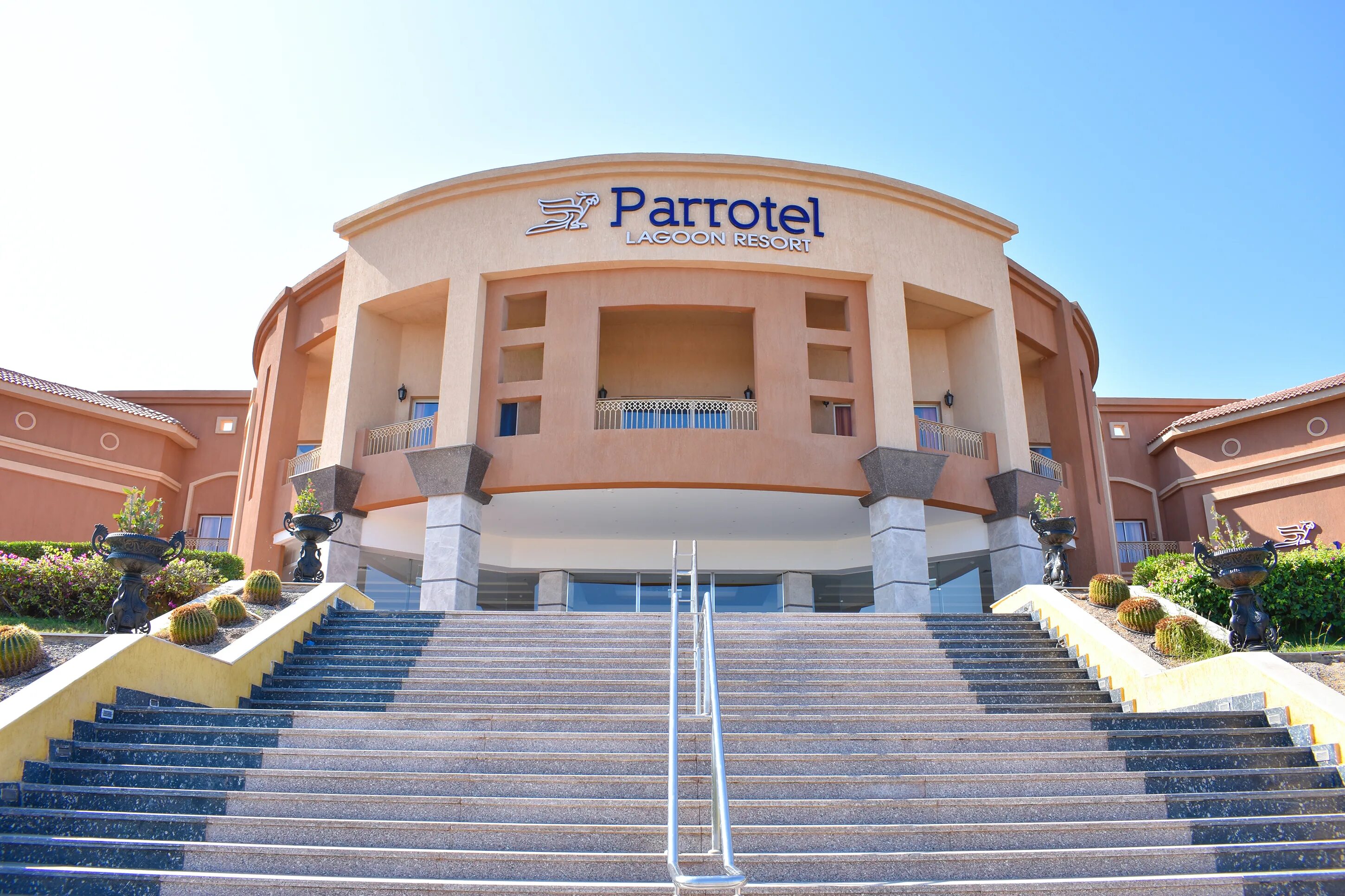 Parrotel lagoon resort египет шарм эль шейх. Парротель лагун резорт шарм-эль-шейх. parrotel lagoon resort 5 египет. parrotel lagoon aqua park 4 шарм-эль-шейх. parrotel lagoon. 5* (шарм-эль-шейх).