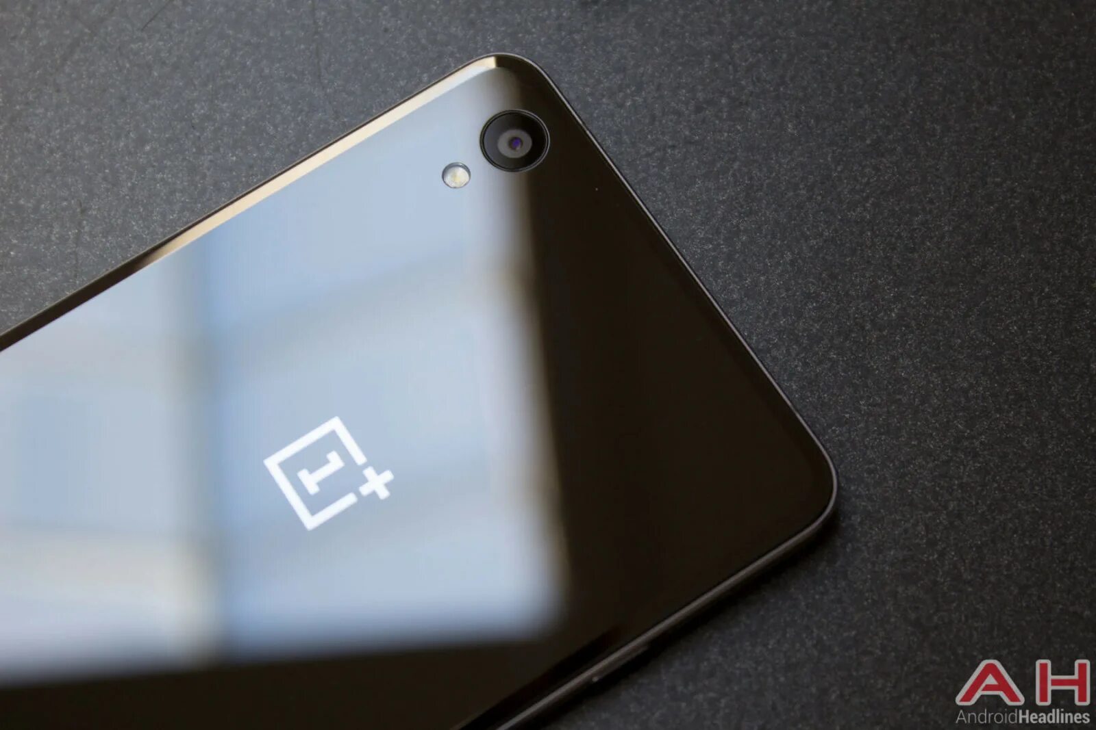 Oneplus android. Лимитированные смартфоны oneplus.