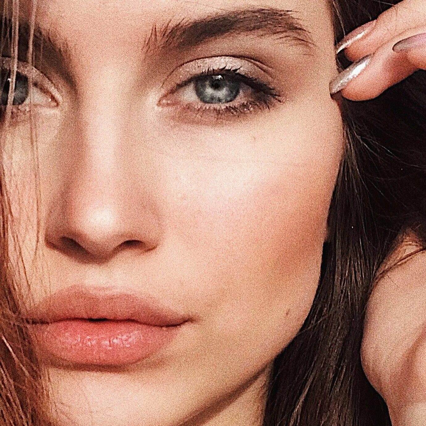 A nose make-up - a new trend of TikTok (resurs narushaet zakon RF) which will be