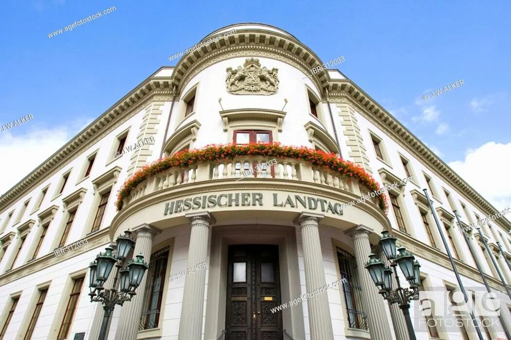 Ландтаг (парламент) финляндии. Ландтаг баварии. Ландтаг лихтенштейна председатель. Гессенский ландтаг. Герцогский дворец висбаден.