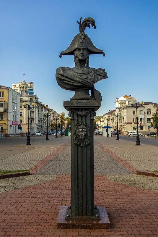 Памятник Лазареву в Санкт-Петербурге. Памятник Михаилу Лазареву. Памятник Лазареву в Севастополе. Памятник лазареву