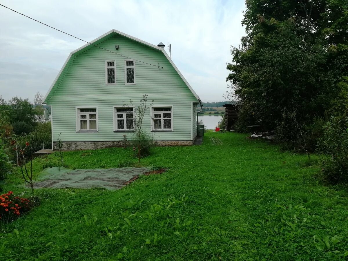 Новгородские дома дачи. Дом д. маслено Чудовский район. Дом в Новгородской области. Дом в деревне Новгородская область. Новгородские дачи.