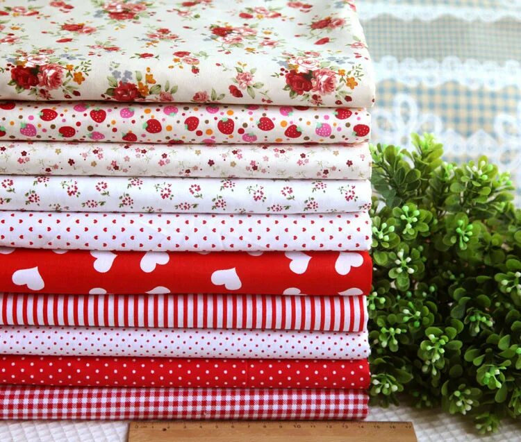 ткани для лоскутного шитья. ткани для пэчворка. хлопок для пэчворка. ткани для пэчворка. разноцветные ткани.