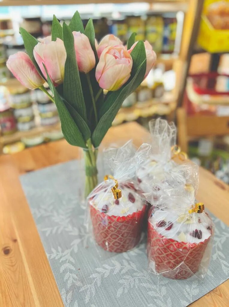 Кулич 400 грамм. Кулич 450 грамм. пасха творожная с цветами. кулич 400 грамм фото.