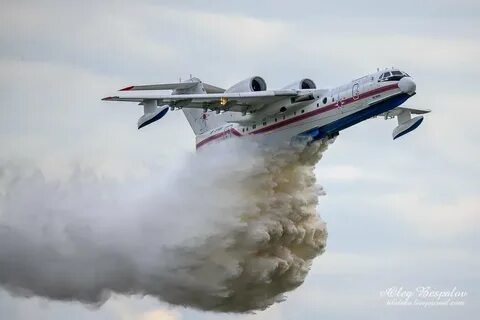 Самолет набирает