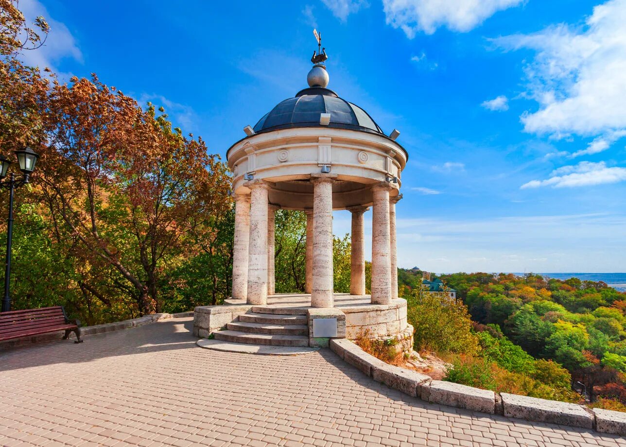 Кавказские минеральные воды машук пятигорск. Скала кольцо кисловодск. Русь экскурсии. Медовые водопады. Экскурсии кмв.
