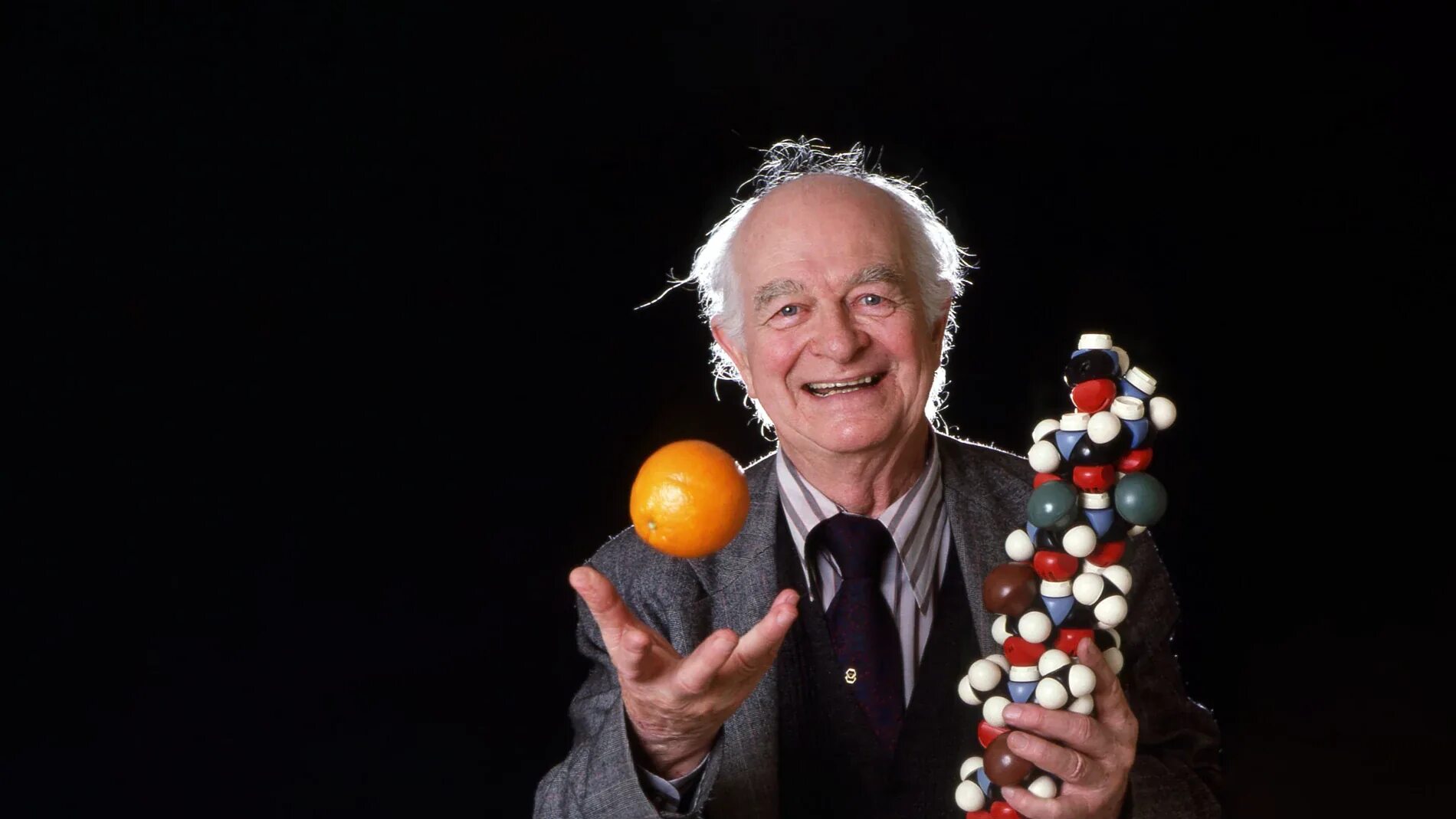 Лайнус полинг (1901 – 1994). Лайнус полинг. Полинг ученый. Полинг ученый. Лайнус полинг нобелевская премия.