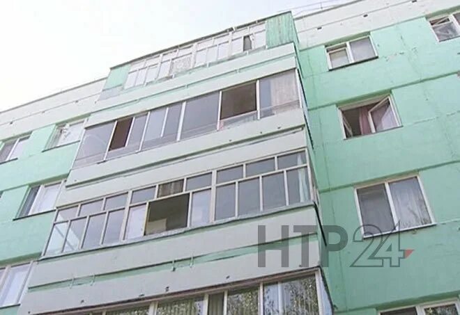 Девушка выпала с окна 08. В нижнекамске человек выпал из окна. Рошаль операция мальчика выпавшего из окна. Нижнекамск девочка выпала из окна. В нижнекамске человек выпал из окна.