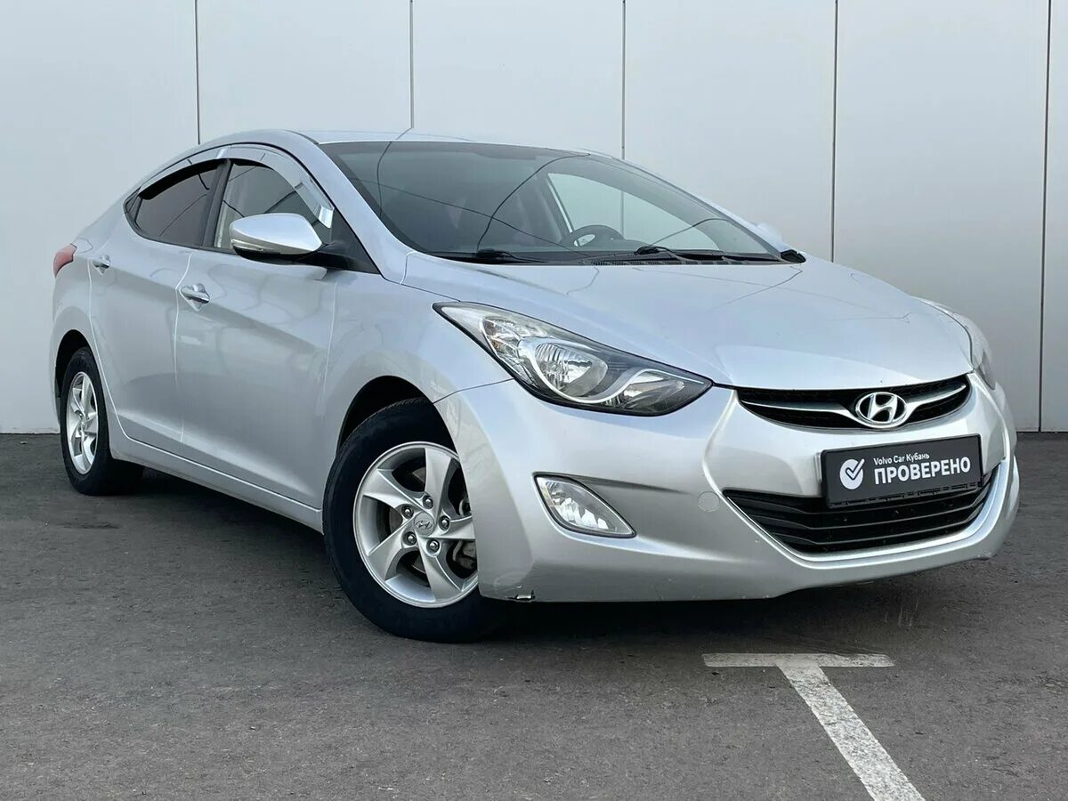 Хендай Аванте. Hyundai Avante v. Hyundai Avante 2012. Хендай Аванте 2012.