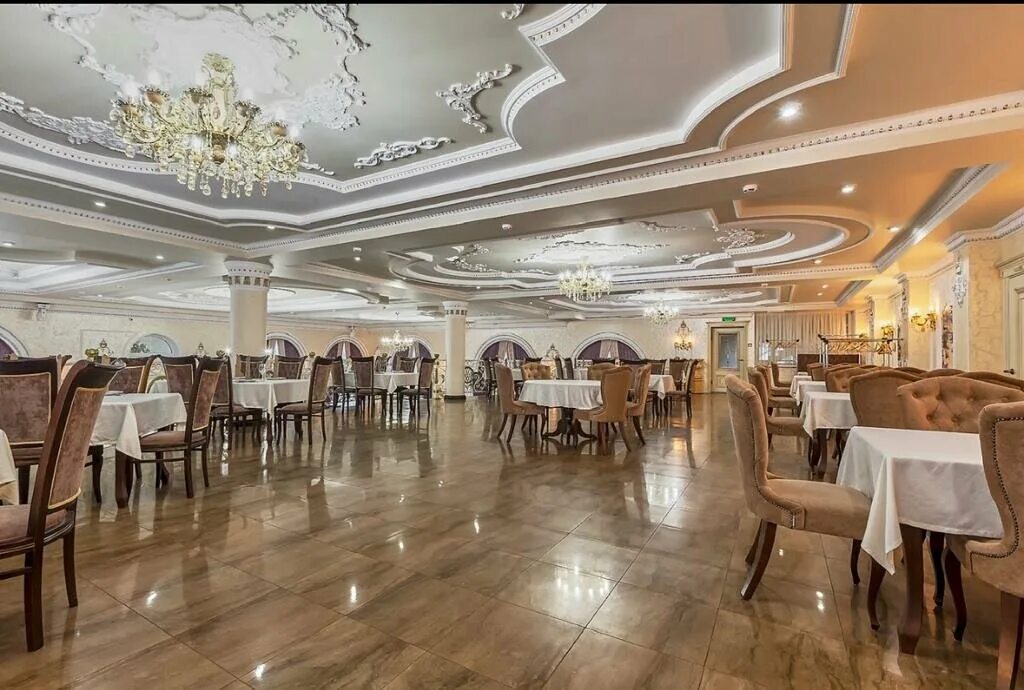 Звенигород рестораны. Легран звенигород ресторан. Звенигород рестораны. Татьяна provence 4*. Жан иван ресторан звенигород бар.