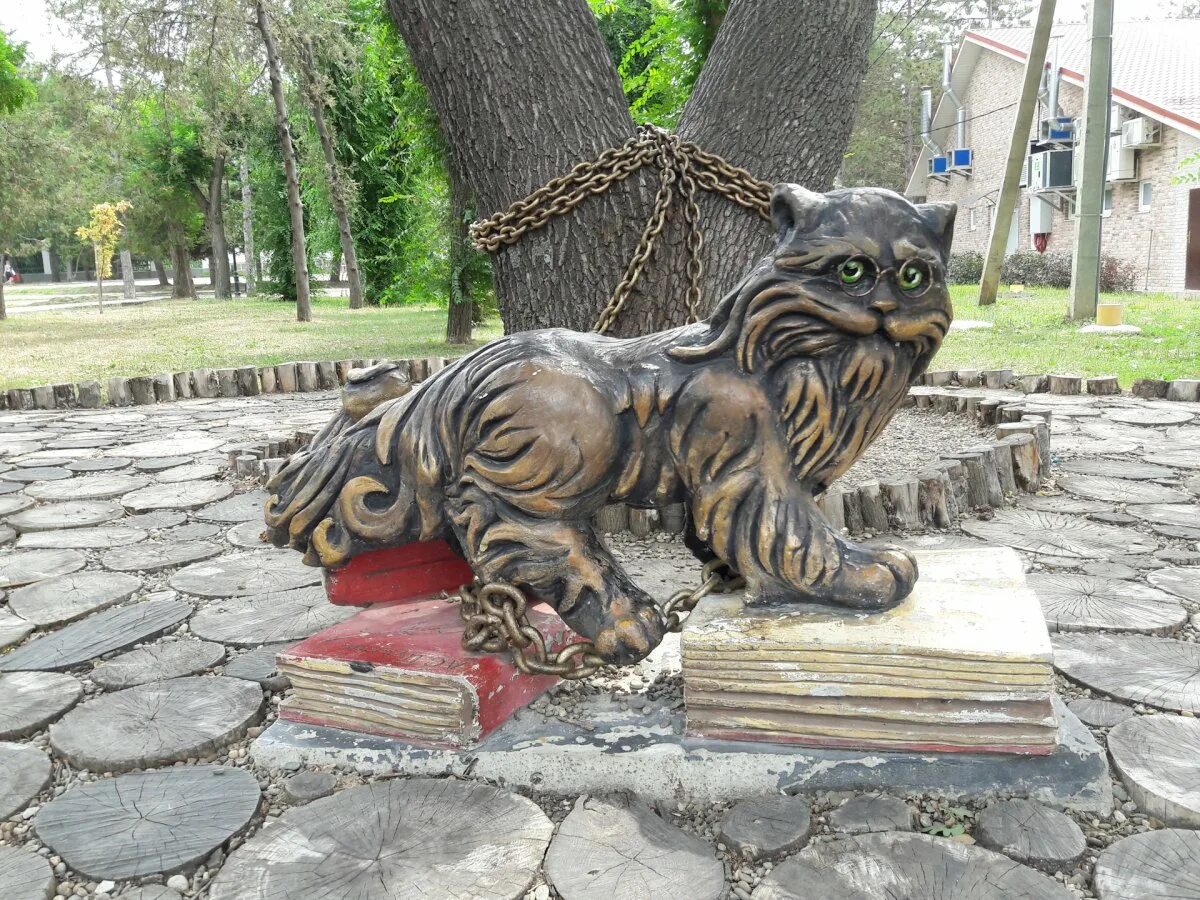 Кот ученый оренбург. Парк пушкина темрюк. памятник коту ученому в санкт-петербурге. кот ученый памятник в спб. памятник коту ученому в обнинске.