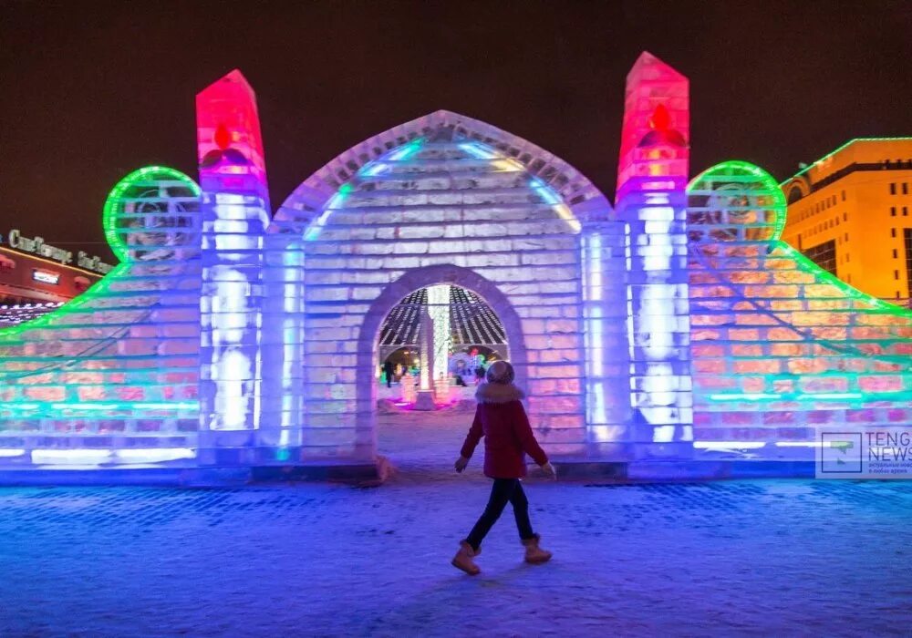 Астана достопримечательности зимой. Куда сходить в астане зимой. Астана хан шатыр зима. Куда сходить в астане зимой. Астана в рождество.