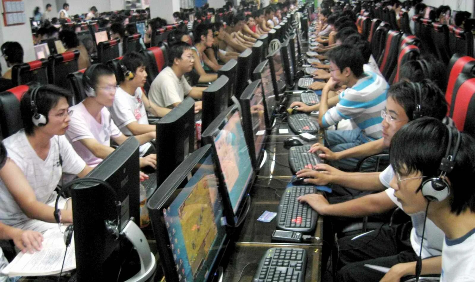 Компьютеры в китае. China computers. Корейская биржа фото. Онлайн-образование в китае. 53 кубитный квантовый компьютер.