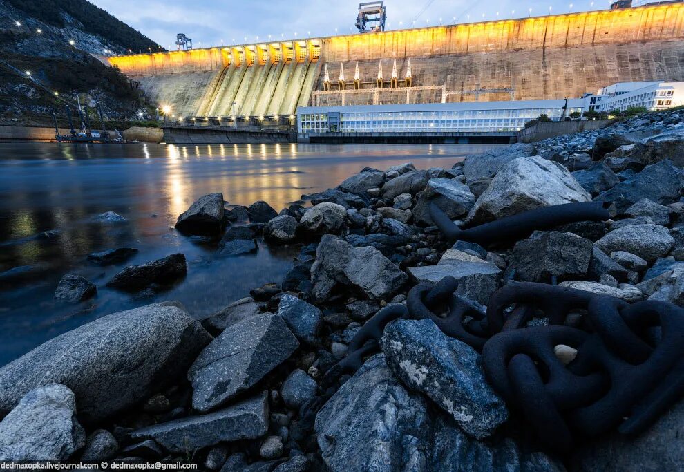 Плотина зейской гэс. Зейская плотина. Река зейская гэс. Зейская и бурейская гэс. Гэс амурской области.