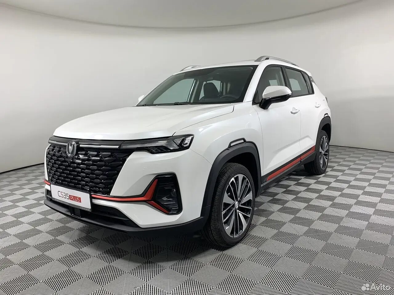 Cs35plus 2025. Чанган 35 plus new 2025 белы. changan cs35 plus кроссовер. changan cs35 plus белый. changan cs75 plus белый.