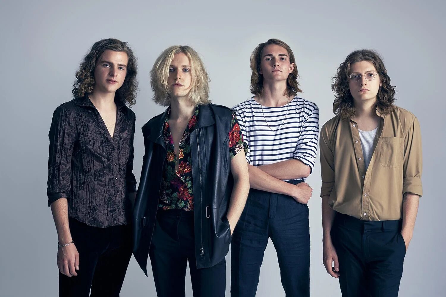 Sundara closed. Sundara Karma. Sundara Karma Band. Sundara Karma Flame альбом. Sundara Karma участники группы.