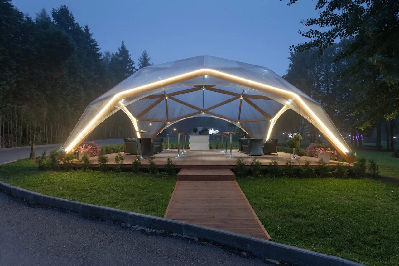 Купол alpbau. Квадросфера альпбау. Квадросфера. Квадро купольная беседка. Деревянный шатер alpbau квадросфера.