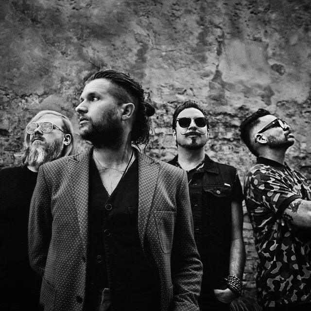 Blindfold aside бигланч. Rival sons. Rival sons. Rivals группа. Альбомы группы rival sons.