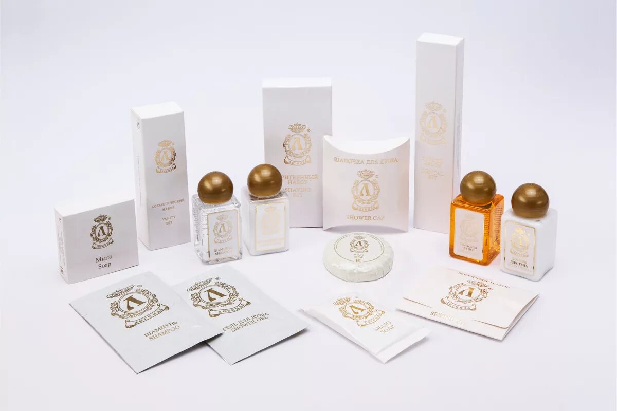 Набор личной гигиены в гостиницах. Комплект для индивидуального пользования в отеле. Гигиенические принадлежности для гостиниц. Косметика для ванной в отеле. Товары индивидуального пользования.