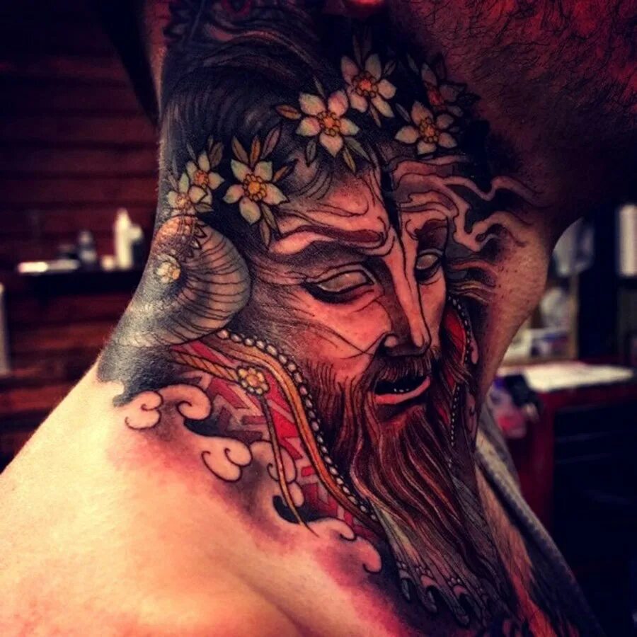 Японское тату на шее. Тату на шее. тату на шее япония. тату на шее мужские японские. мифическая тату на шею.