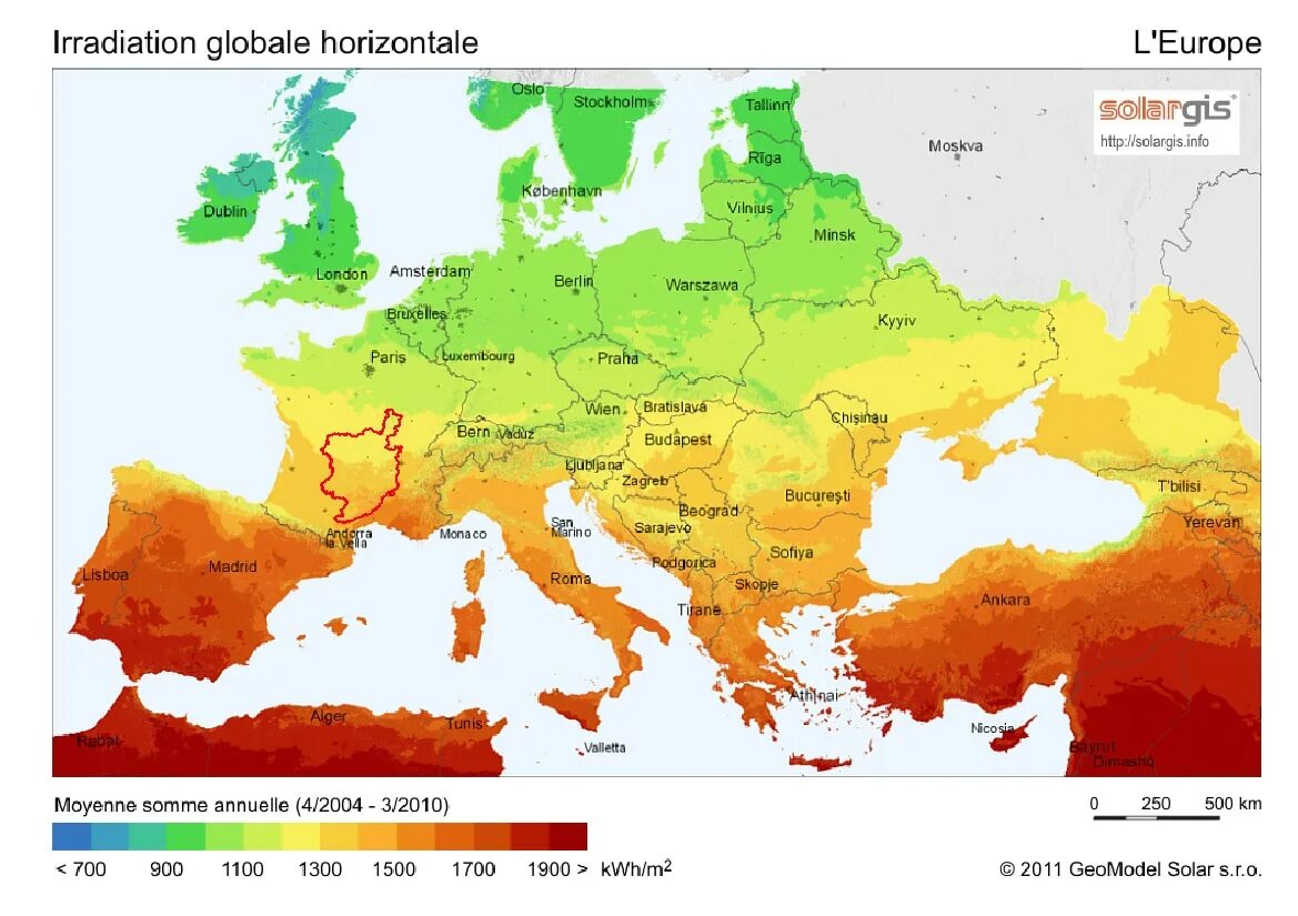 Солнечных дней в нижнем новгороде. Карта солнечной инсоляции Европы. Карта солнечного излучения Европа. Карта интенсивности солнечного излучения в мире. Карта солнечной радиации Европа.