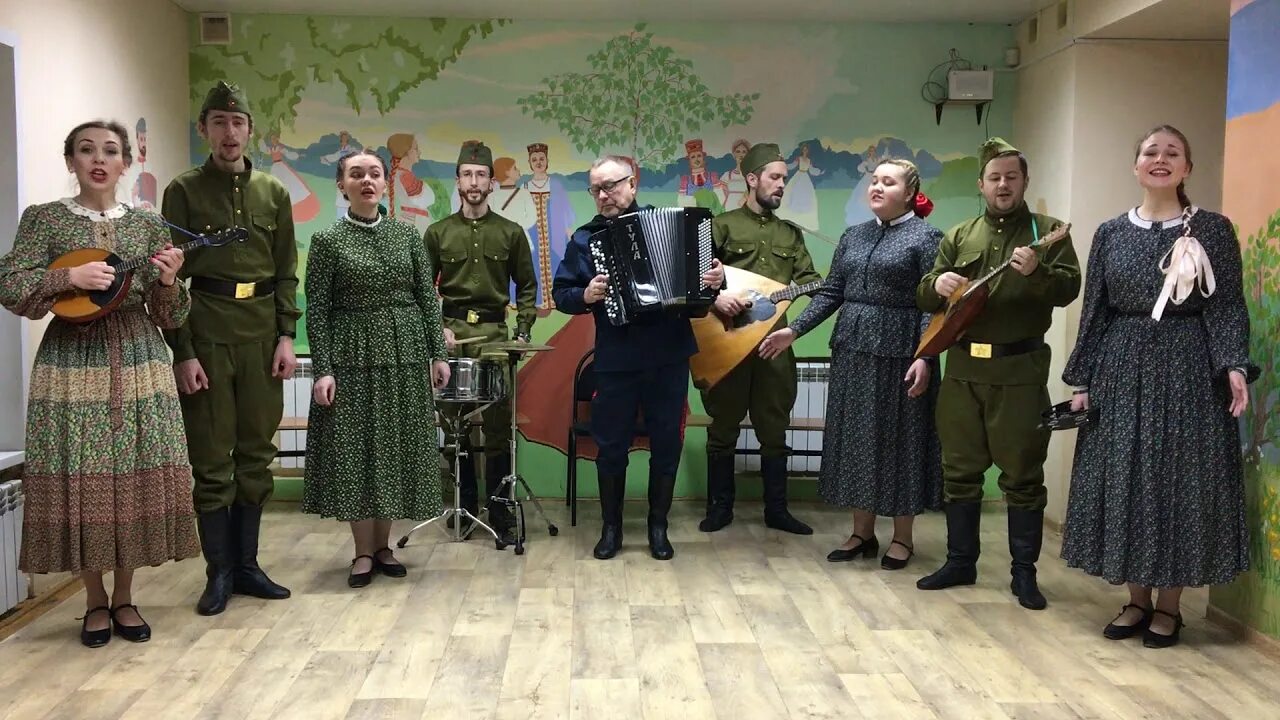 Красноперец ансамбль атаман. Песни ансамбль полюшко. Дом музыки ансамбль вкс. Песни ансамбль полюшко. Полюшко-поле песня.