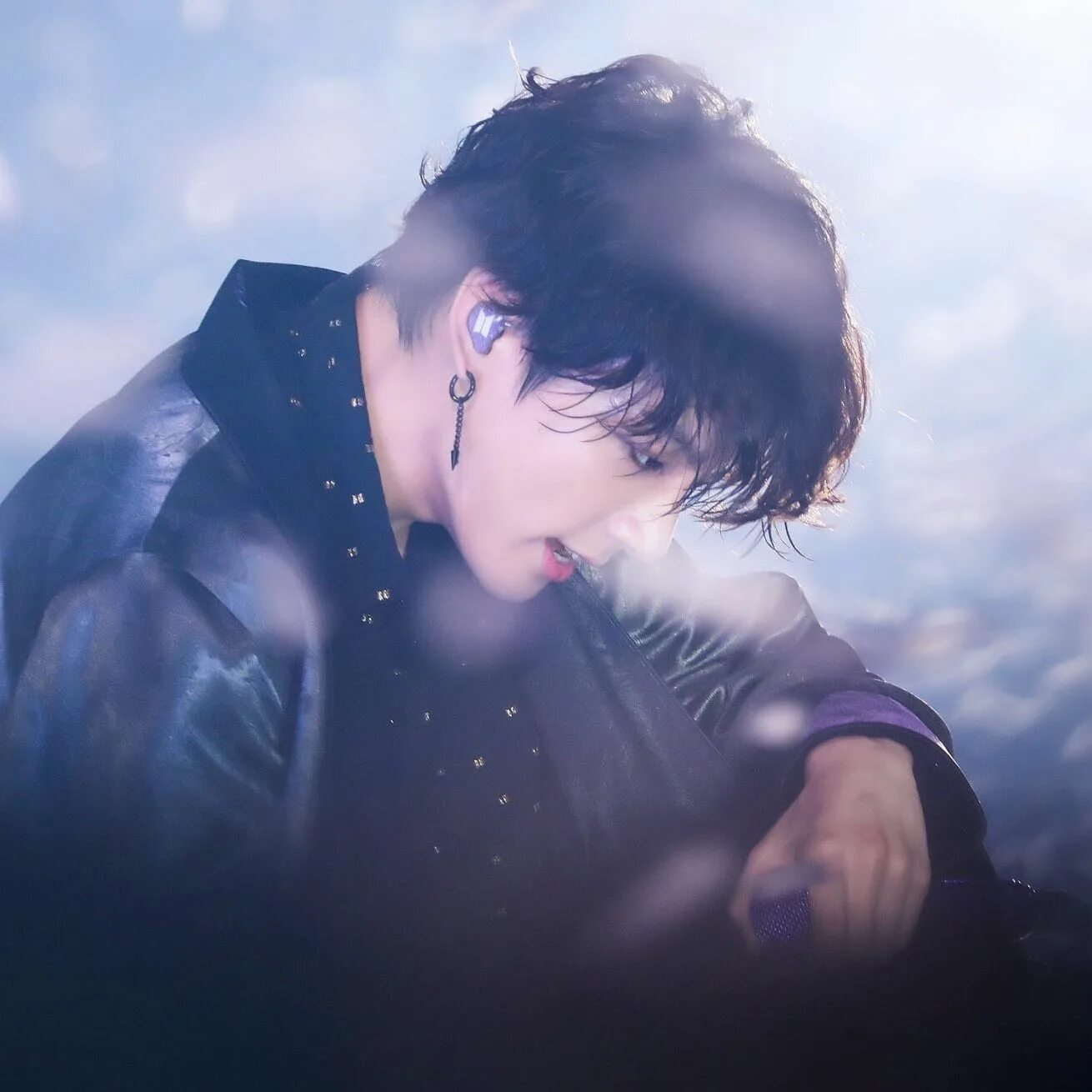 Чонгук гет. Bts группа fanfic. Чонгук бтс 2022 эстетика. Блэк пинк и бтс арт. Чон гук 2021.