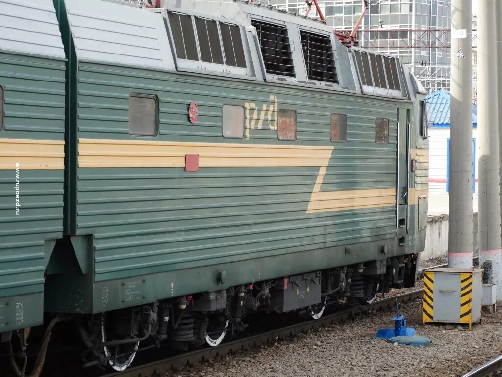 Электричка брянск суземка на сегодня. Электричка брянск синезерки. поезд комаричи брянск. станция синезерки брянск брянск станция. поезд в жуковке брянской.