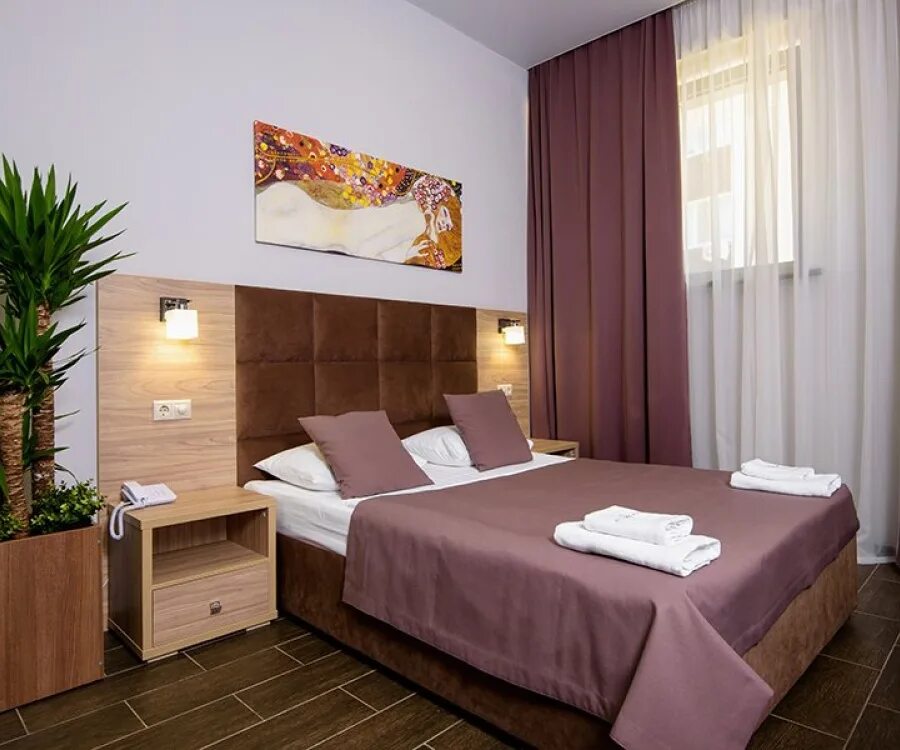 Отель бега москва. Номер люкс в гостинице. Где разместить гостиницу. Измайлово вега стандарт двухместный номер. Номер для гостей.