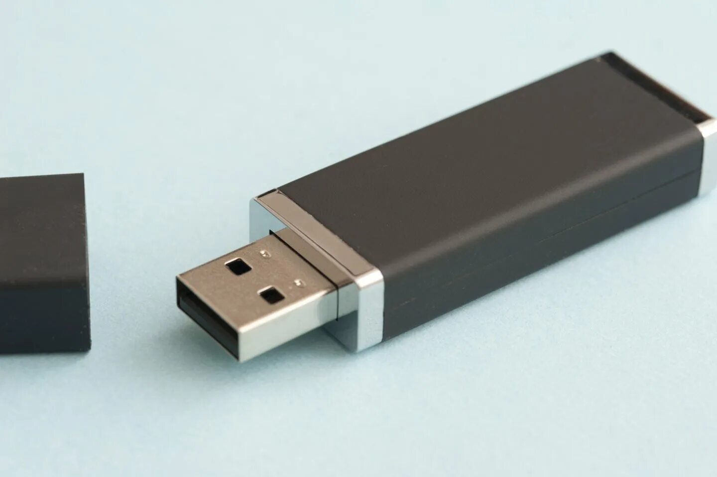 Aladdin USB Hardlock. Флешка. Современные флешки. Объем флешки. Какого объема флешку