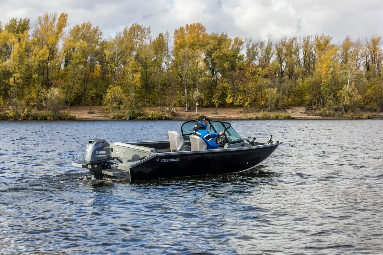 Лодка волжанка 50 фиш. Катер волжанка 50 fish. Лодка волжанка 44 фиш. Волжанка 50 фиш yamaha f80. Катер волжанка 50 fish.