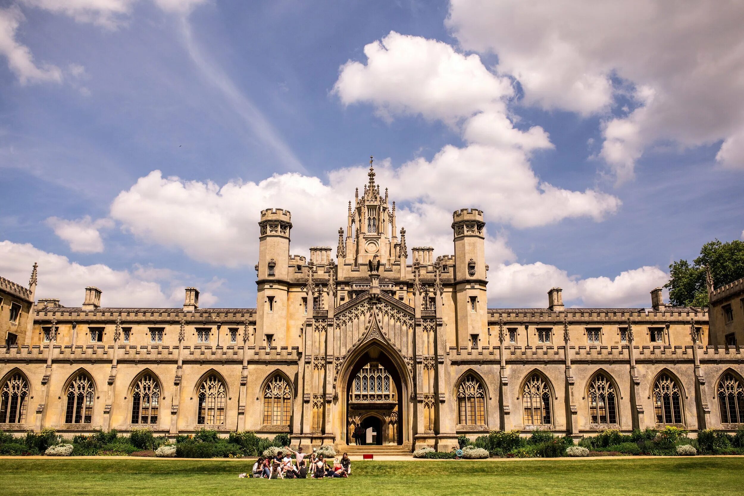 Кембриджский университет. Кембриджский университет (University of Cambridge). St. John's College Кембриджского университета.