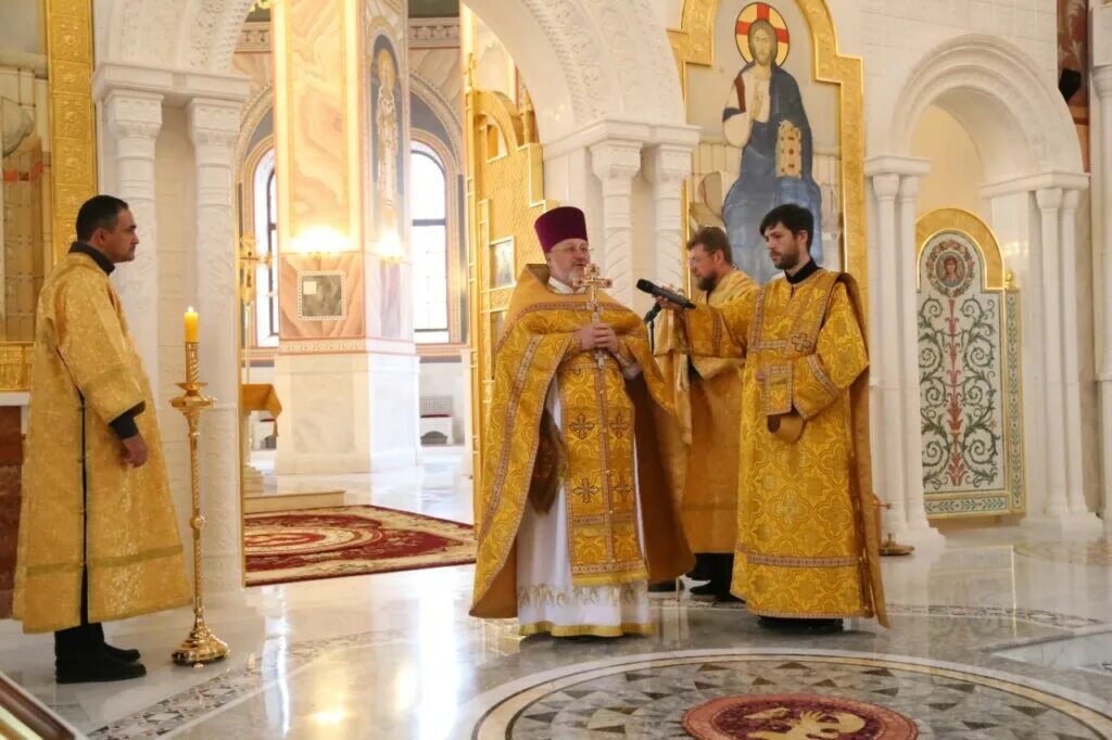 Служба митрополита Феодора 23.04.23 Волгоград. Митрополит ахалчийский Феодор. Сайт митрополита феодора волгоград