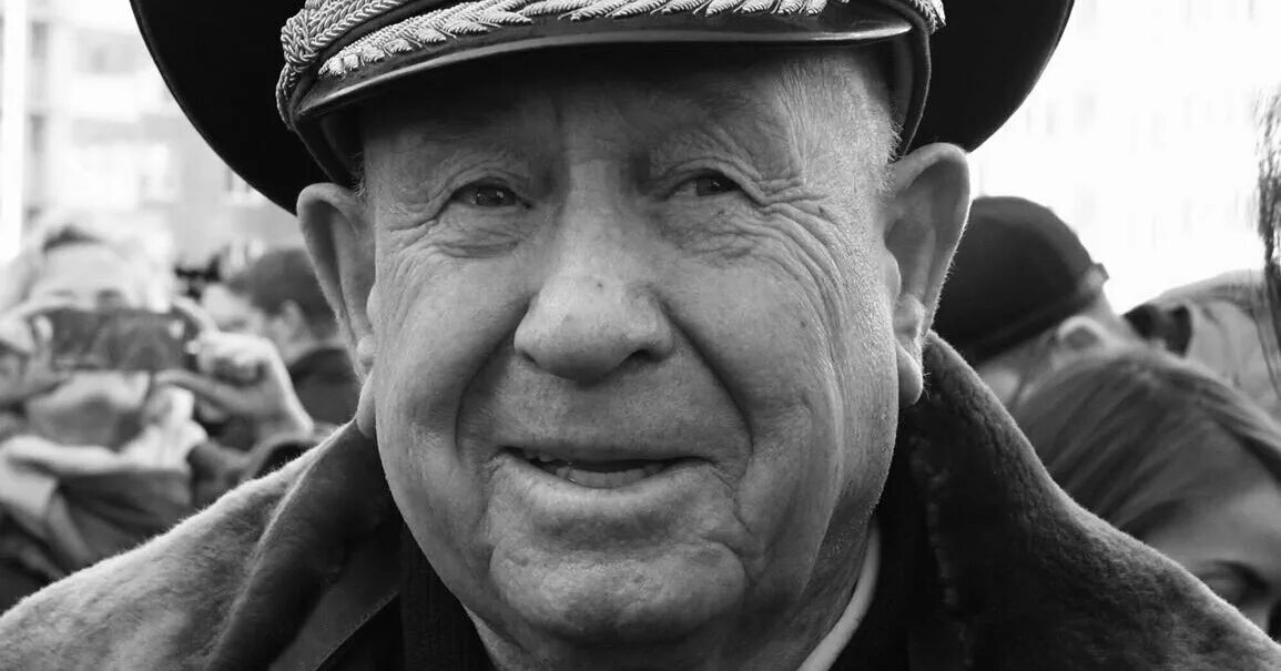 Первый человек в открытом