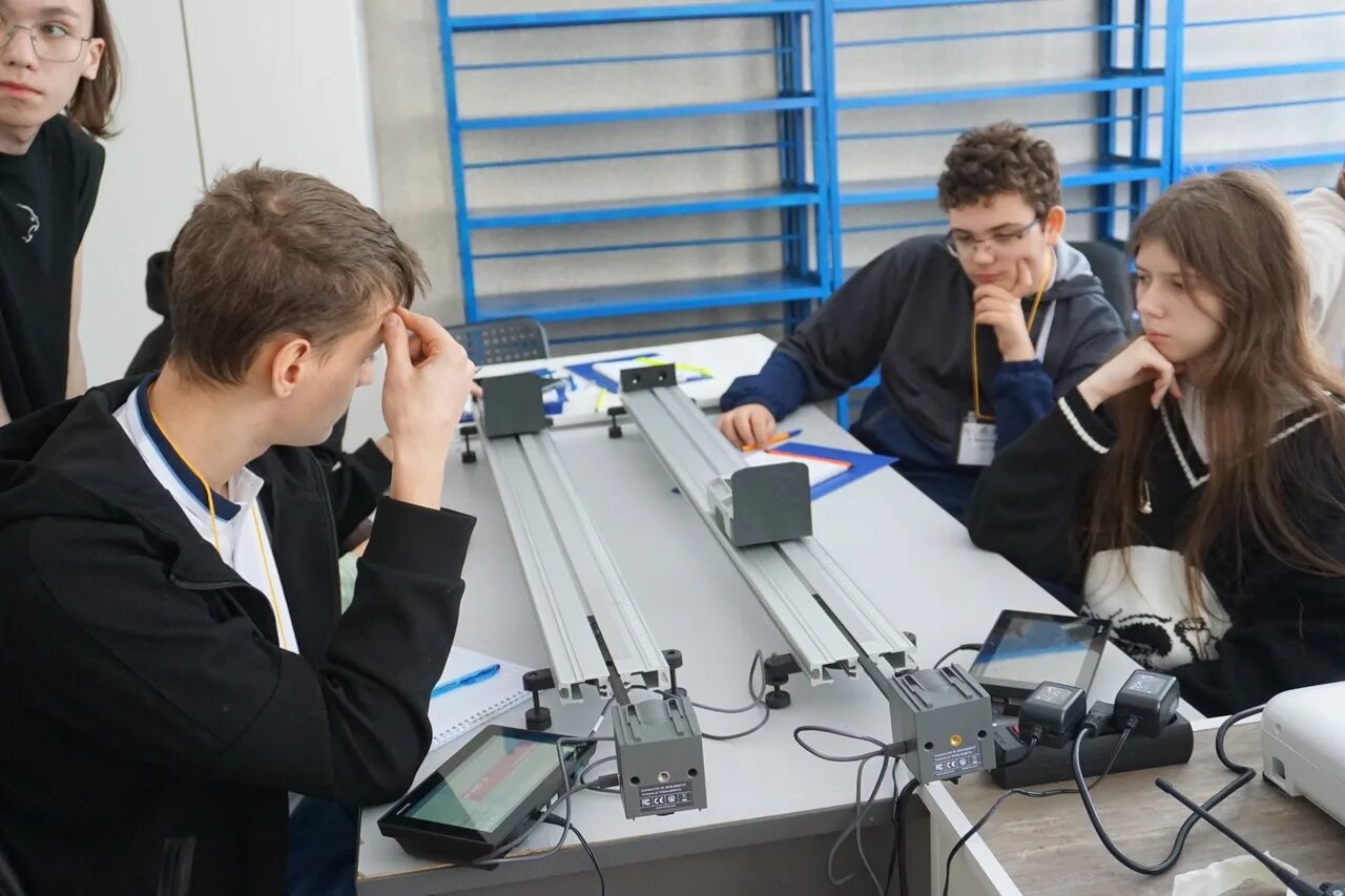 Представители математической школы