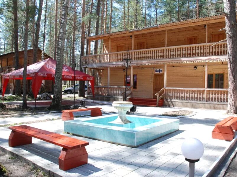 озеро ая алтай турбаза глобус. турбаза глобус горный алтай. база глобус ая горный алтай. туристической базы “глобус”. база отдыха глобус плюс горный алтай оз.