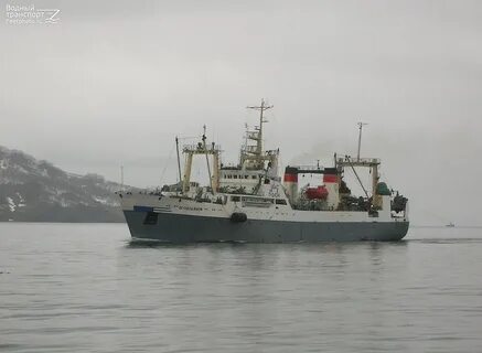 Рыболовно морозильный траулер